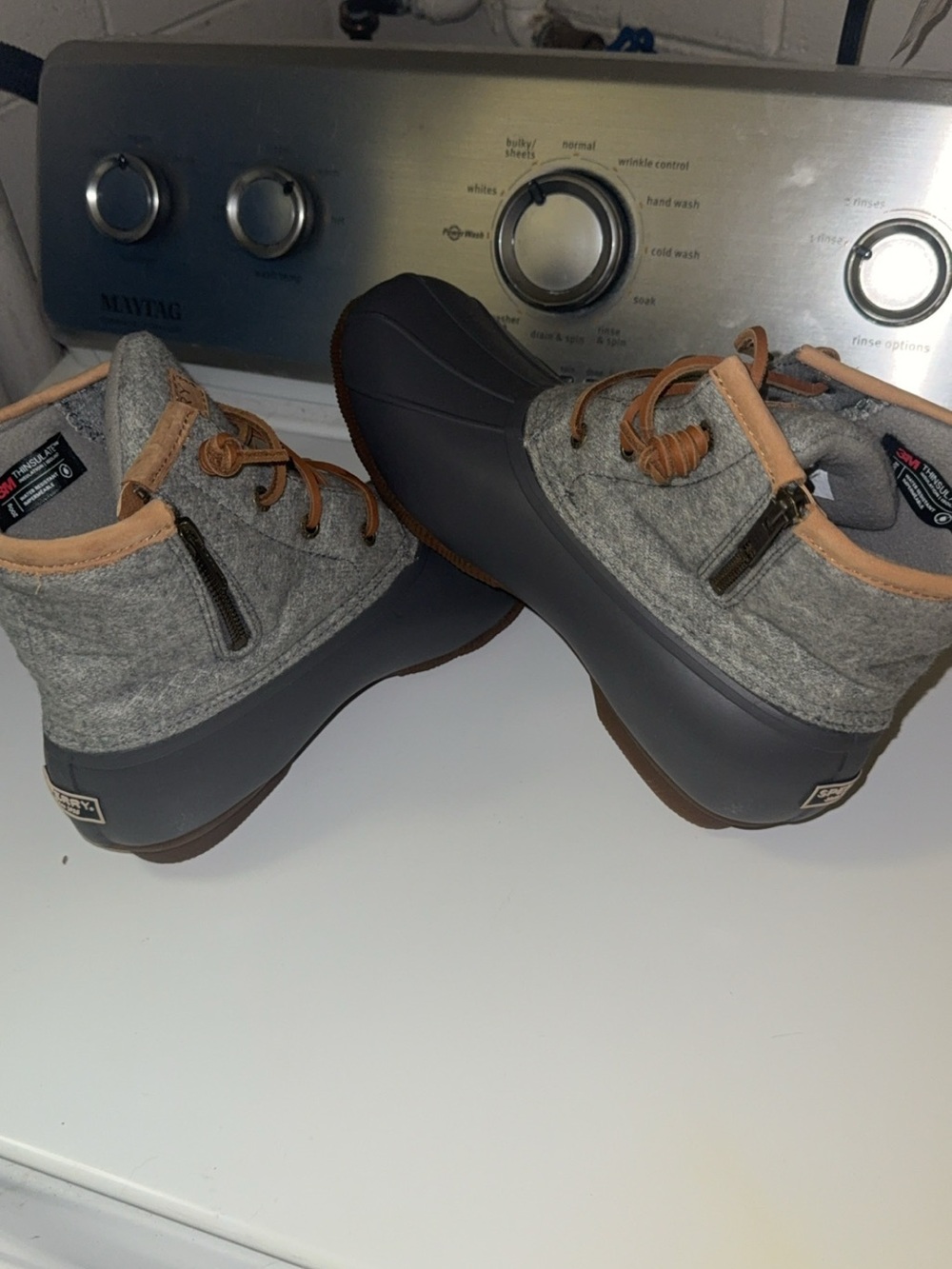 Brand NWOT Sperry Gray Duck Boots with Tan Laces - Picture 3 of 4